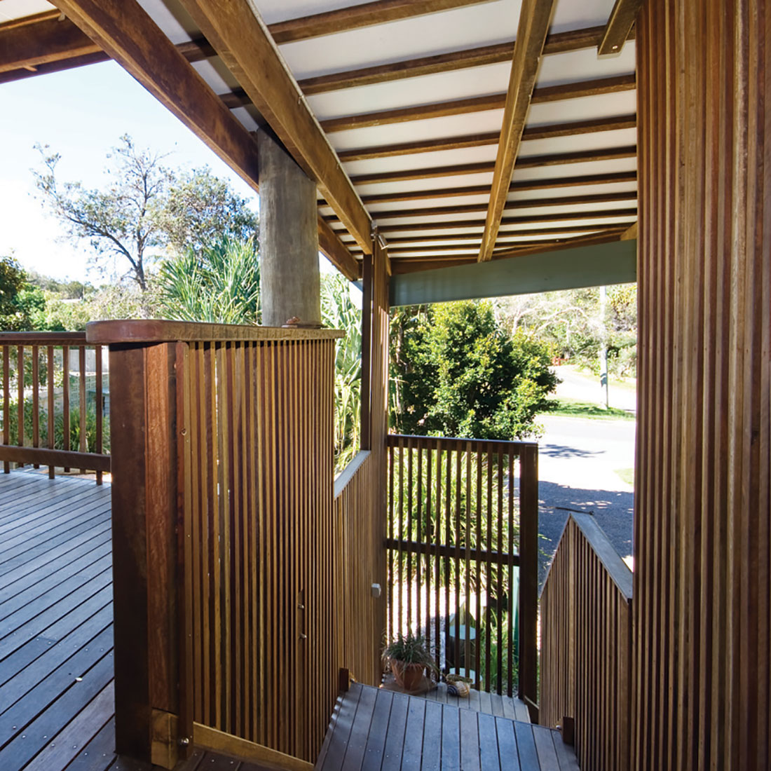 Verticle battens